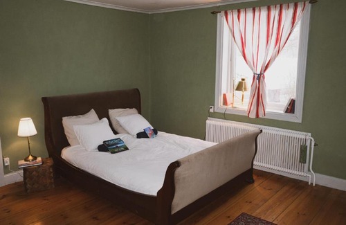 Horndal Casa | Charming 6 bedroom House & Horse Farm - Sleeps 12