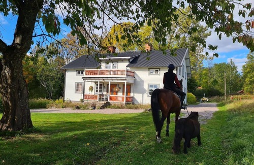 Horndal Casa | Charming 6 Bedroom House & Horse Farm - Sleeps 12