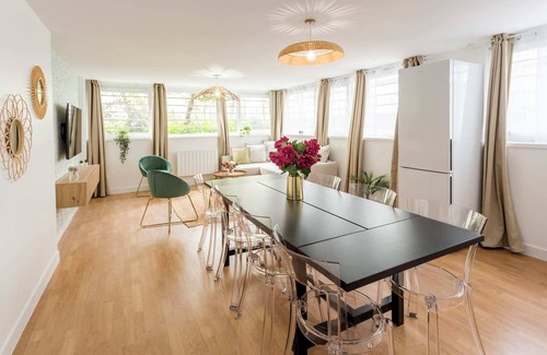 Quartier Saint-Ambroise Apartamento | Charming 7-Bedroom Apartment in Le Marais