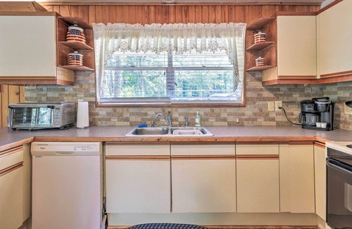 Bell Cabina | Charming Abode w/ Dock on the Suwannee River