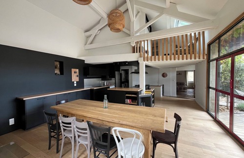 Nivolas-Vermelle Casa | Charming accommodation with spa 🏡 🧘‍♂️🌿 And electric charging station 🚗