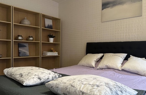 Skarholmen Apartamento | charming affordable simple suite