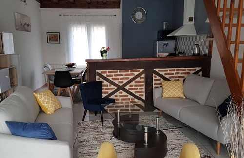 Figeac Casa | Encantadora casa climatizada de 6/8 camas con piscina, en Lunan