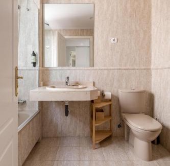 Rejas Apartamento | Charming Airport IV