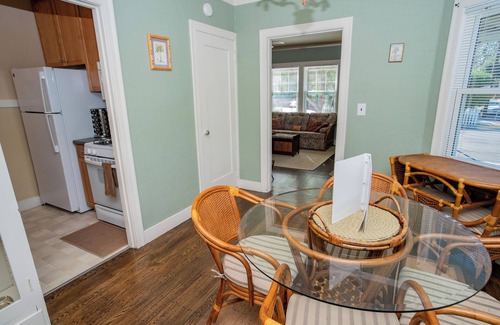 West Alameda Casa | Charming Alameda Getaway, Easy SF Access via Ferry