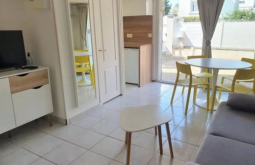 Amboise Apartamento | Charming Amboise center apartment with private terrace