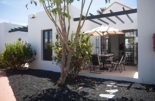 Caleta de Fuste Chalet De Esquí | Charming and Cosy Bungalow