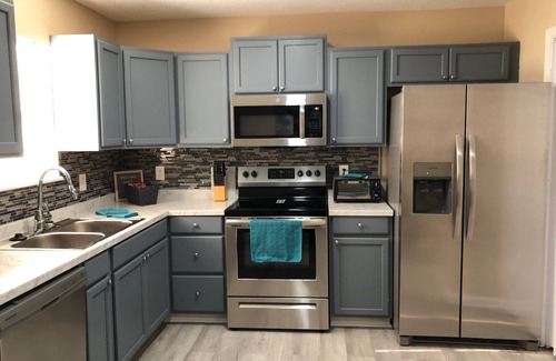Columbia Apartamento | Charming and cozy 2 bedroom apartment minutes from Ft. Jackson and VA Hospital