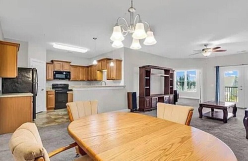 Surfside Beach Condominio | Charming And Cozy 2BRD Condo