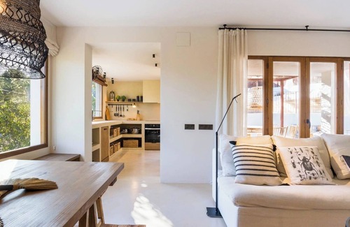 Olivella Villa | VILLA FALCO - Mas Mestre
