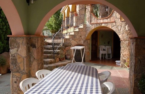 Cardedu Villa | Encantador y acogedor apartamento amueblado con buen gusto. WiFi, jardín.