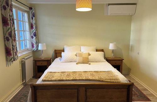 Montesquiou Cama Y Desayuno | Charming and Private Guest Room in Bassoues