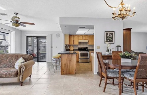 Warm Mineral Springs Casa | Charming and quiet retreat for your perfect getaway!