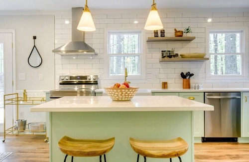 Apex Casa | Charming and Serene 3-bedroom house in delightful Apex