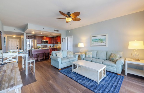 Long Beach Complejo | Charming and Cozy 3-bedroom resort with fitness room, WiFi in Panama City Beach