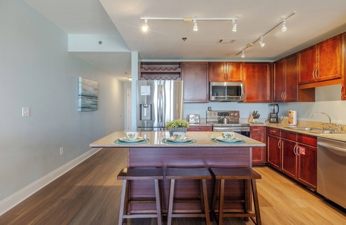 Long Beach Complejo | Charming and Cozy 3-bedroom resort with fitness room, WiFi in Panama City Beach