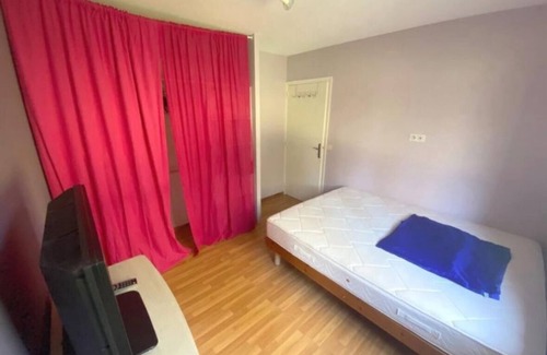 Prevessin-Moens Casa | Charming apartment near Switzerland