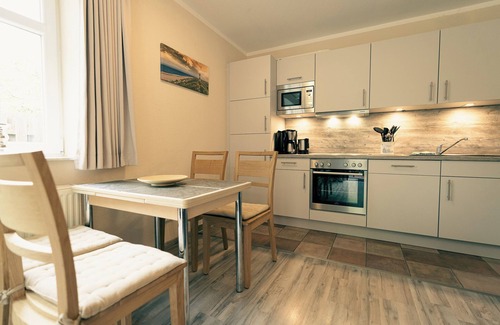Spiekeroog Apartamento | Charming apartment for 4 people in Haus Seeschwalbe int Dörp am Noorderpad