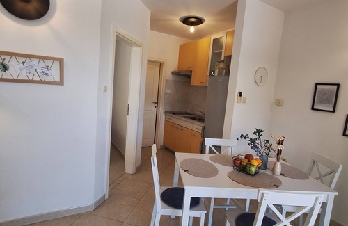 Cizici Apartamento | Encantador apartamento para 2-4 personas en Cizici en Soline Bay - contacte al propietario