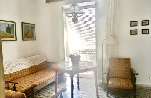 Albunol Apartamento | Charming Apartment in Albuñol, 90 m², Near Amenities