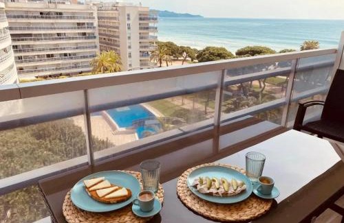 Blanes Apartamento | Charming Apartment in Blanes - Sea View and Pool