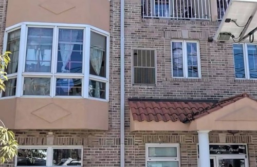 Ironbound District Apartamento | Charming apartment in delightful Newark with WiFi and AC