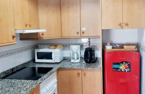 O Grove Apartamento | Charming Apartment in El Grove, Sea View