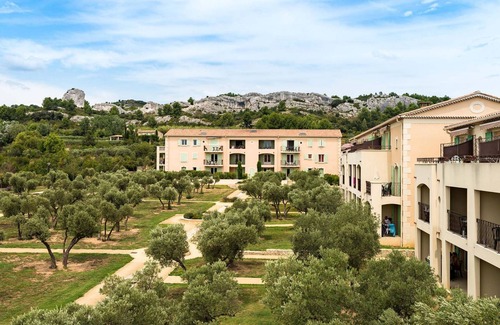 Paradou Apartamento | Apartamento encantador en Provenza con terraza