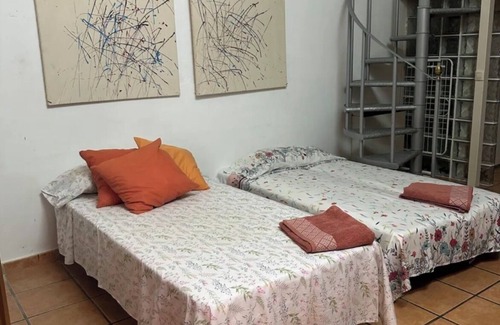 Imperial Apartamento | Charming Apartment in the Heart of Madrid