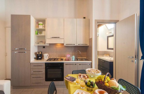 Trani Apartamento | Charming Apartment in Trani with City View and Parking.