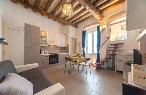 Trani Apartamento | Charming Apartment in Trani with City View and Parking.