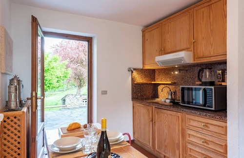 Verrand Apartamento | Charming Apartment with Garden in Courmay, Courmayeur, Italy