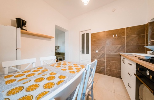 Brasov Apartamento | Charming apartment located in Union Square in Schei, Downtown Brasov Romania