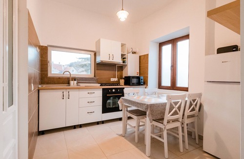 Brasov Apartamento | Charming apartment located in Union Square in Schei, Downtown Brasov Romania