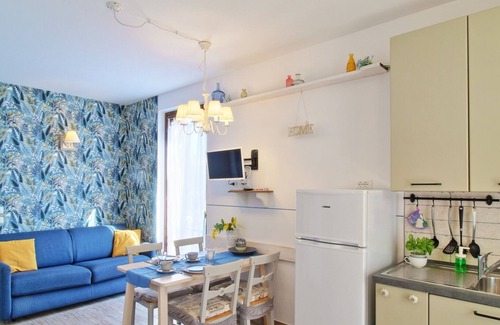 Lazise Apartamento | Encantador apartamento, de un dormitorio finamente renovado, 2 piscinas