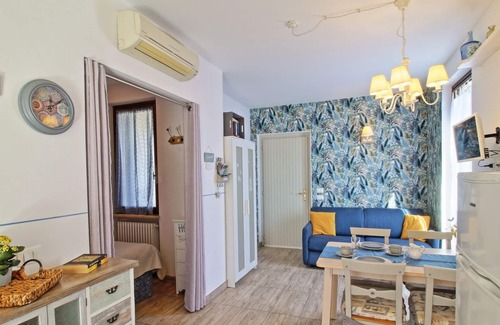 Lazise Apartamento | Encantador apartamento, de un dormitorio finamente renovado, 2 piscinas