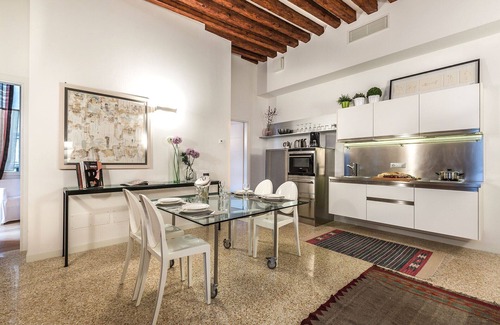 Castello Apartamento | Charming Apartment Nestled in Venice Historic Centre