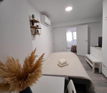 El Pilar Apartamento | Charming Apartment up to 4 persons 3 min to Metro