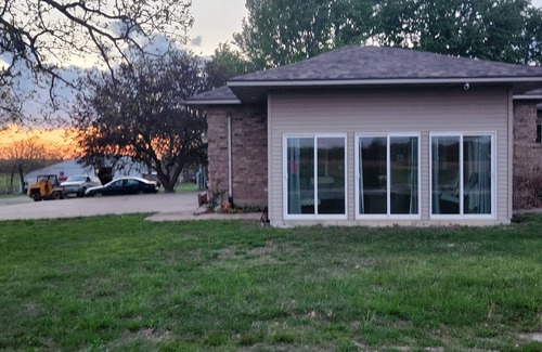 Richland Apartamento | Charming apartment w/sunroom, gorgeous views in Richland - Perfect cozy getaway