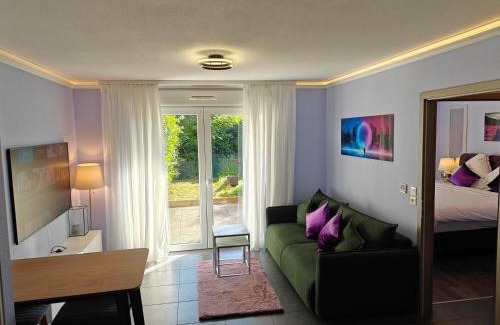 Saint-Louis Apartamento | Charming apartment with Garden, Free Parking near Basel, Airport, Ger'many, France,