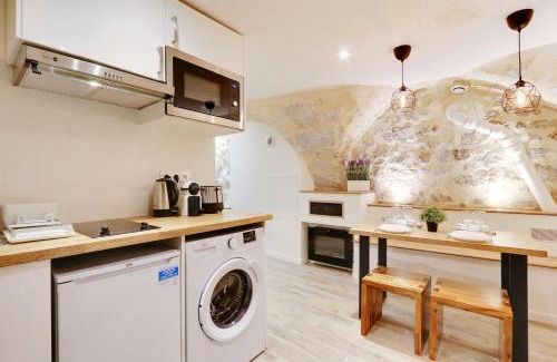 Strasbourg -Saint-Denis Apartamento | Charming apartment with AC -1BR-3P- Sentier