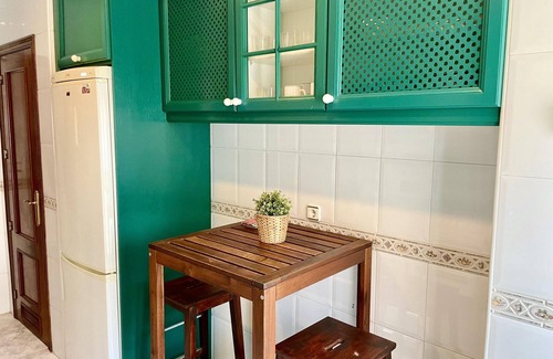 Poniente-Sur Apartamento | Apartamento con Piscina y Garaje en Barrio Comercial de Córdoba