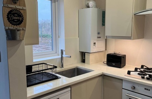 West Hendon Apartamento | Charming Apartment with Easy Access to Central London Attractions - with WiFi