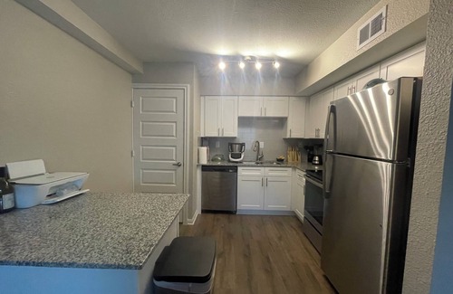 George Bush Park/Eldridge Casa | Charming apartment with AC, laundry and fitness equipment in wonderful Houston