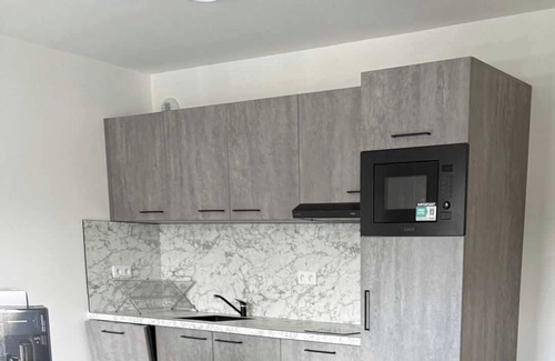 Suresnes Apartamento | Apartamento con encanto - 3BDR/8P - Cerca de París y La Défense
