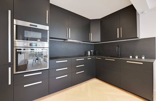 Suresnes Apartamento | Encantador apartamento con aire acondicionado y