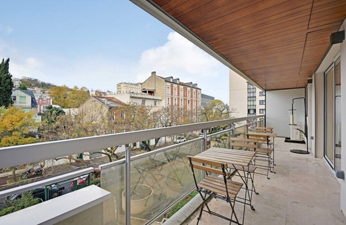 Suresnes Apartamento | Encantador apartamento con aire acondicionado y