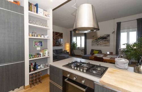 Madonna del Pilone Apartamento | Charming apt with parking!