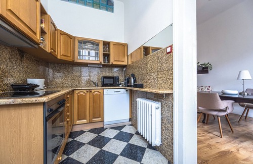 Josefov Apartamento | Charming Balcony Retreat – 1 min from Old Town Square