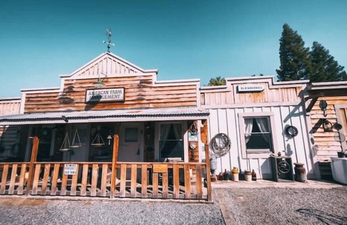 Springville Casa | Charming barn with 2 bed in Springville close to SEQUOIA NATIONAL FORREST